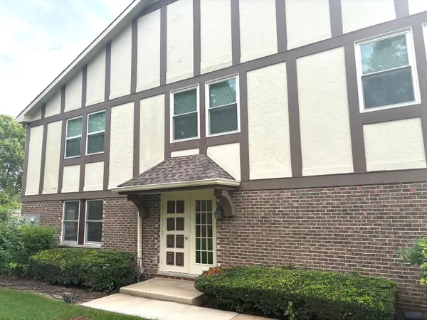140 W Golf Road #A, Libertyville, IL 60048