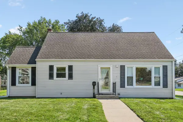 825 4th Street, De Witt, IA 52742