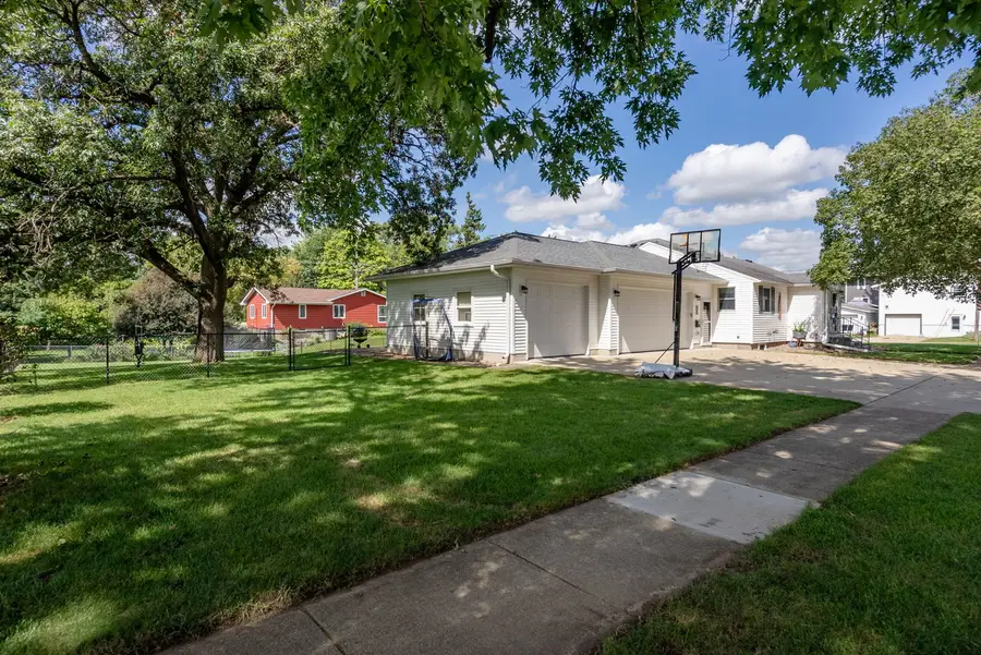 523 12th Avenue, De Witt, IA 52742 - #2