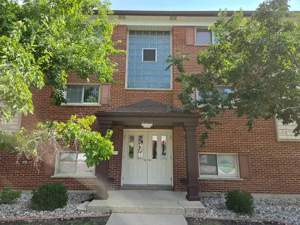 2537 Thatcher Avenue N #1A, River Grove, IL 60171