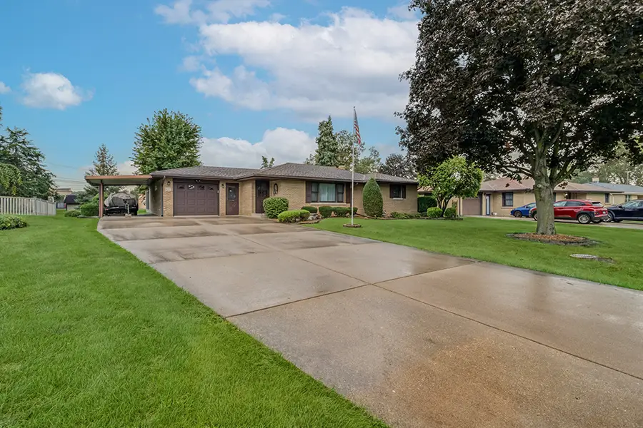 927 Maryville Drive, Lockport, IL 60441 - #2