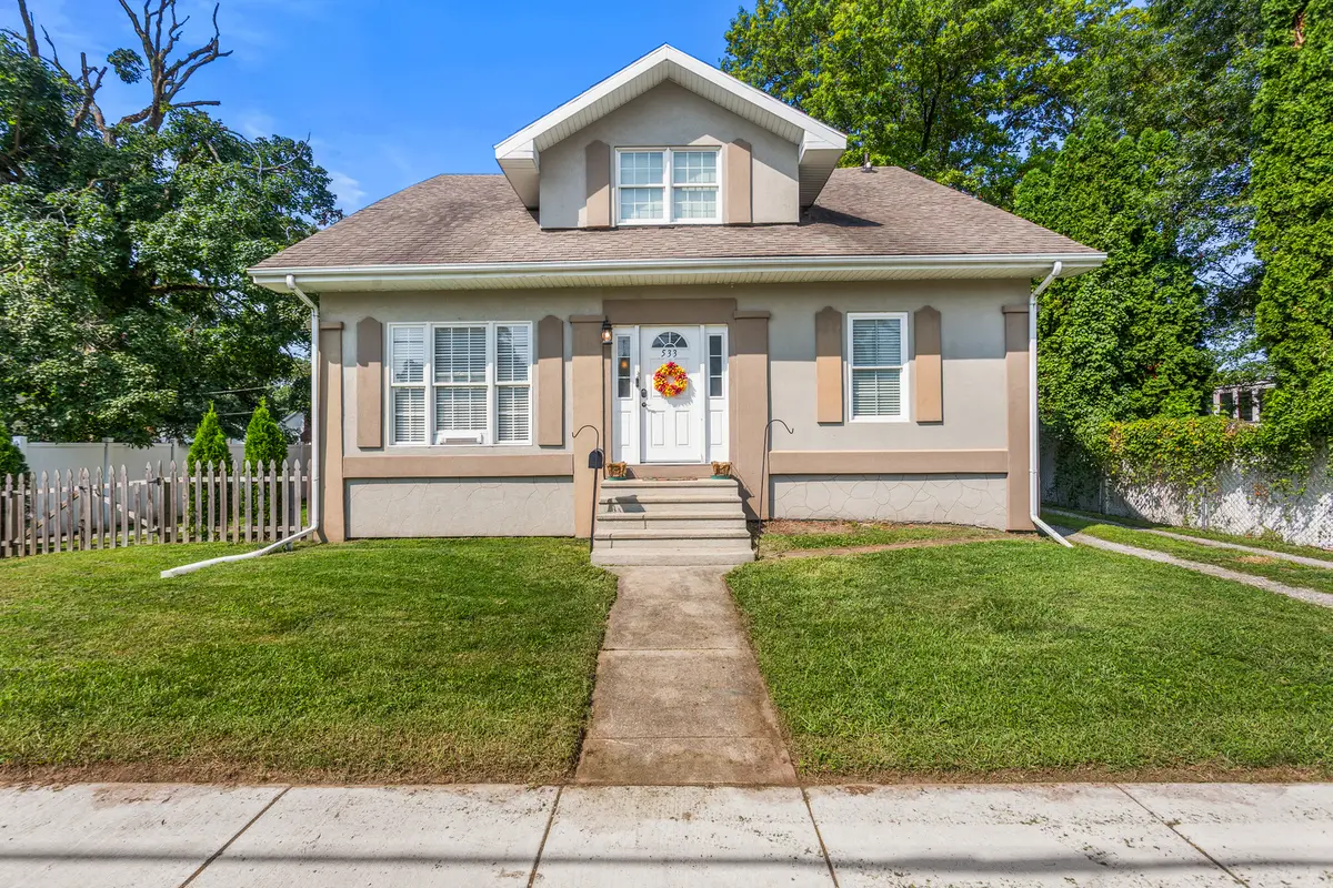 533 N Macon Street, Bement, IL 61813 - #1