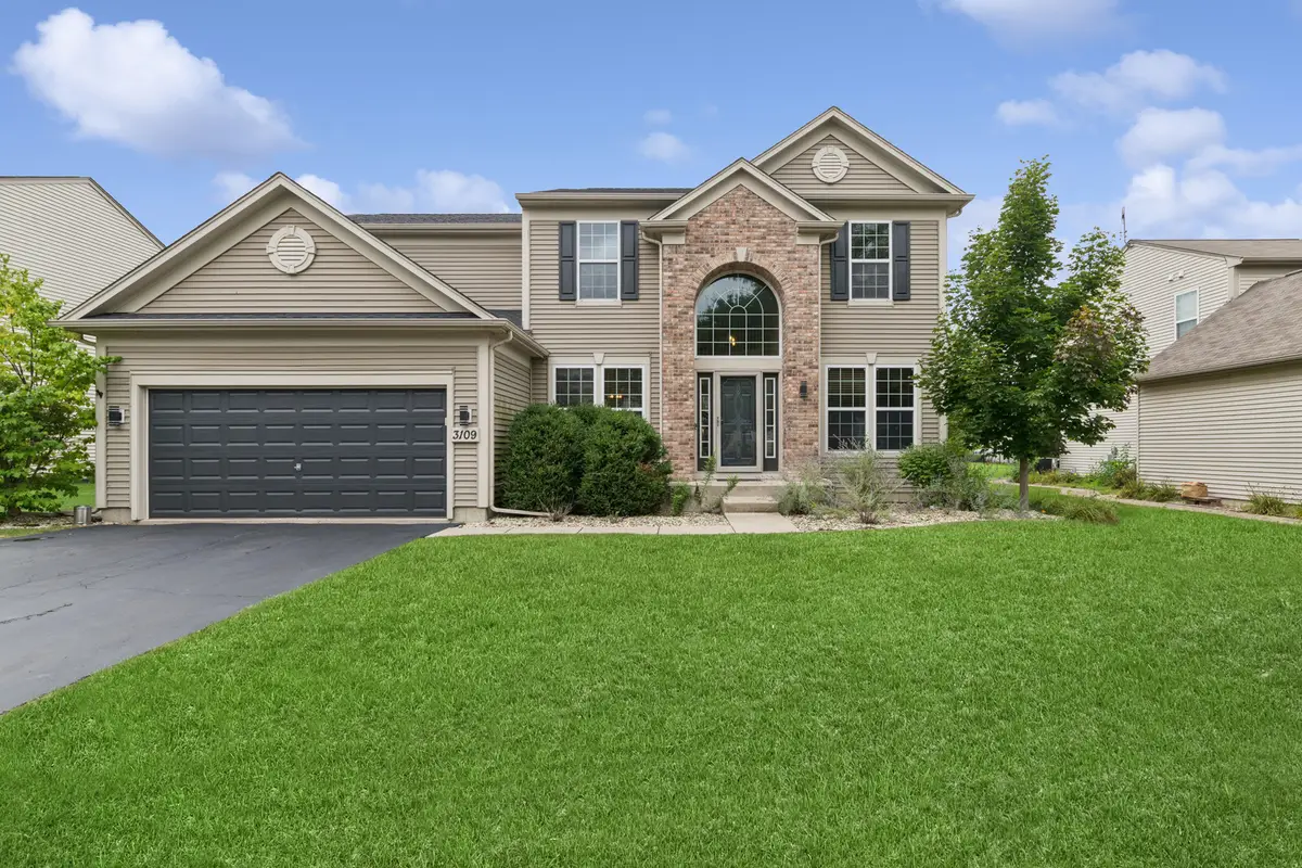 3109 Erika Lane, Carpentersville, IL 60110 - #1