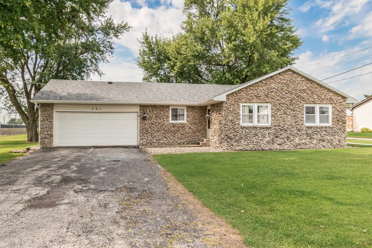 201 W Elk Street, Odell, IL 60460 - #1