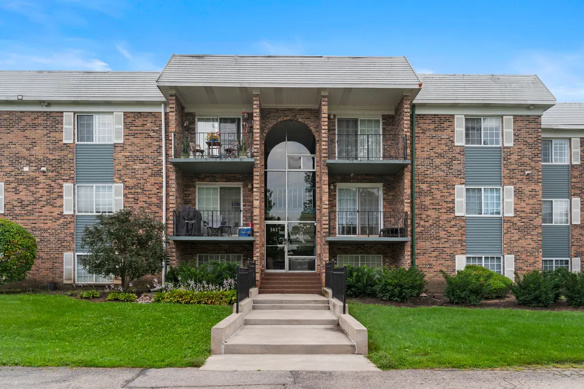 1617 N Windsor Drive #208, Arlington Heights, IL 60004 - #1