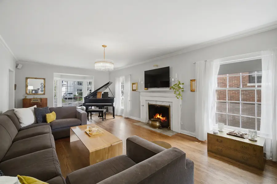 2205 Thornwood Avenue, Wilmette, IL 60091 - #3