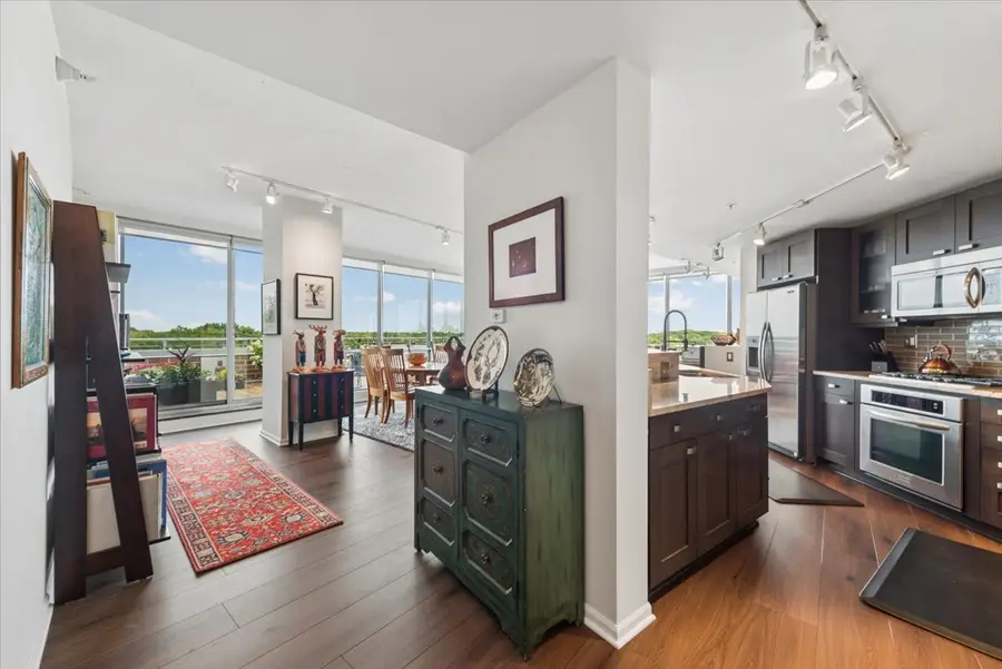 1228 Emerson Street #603, Evanston, IL 60201 - #3