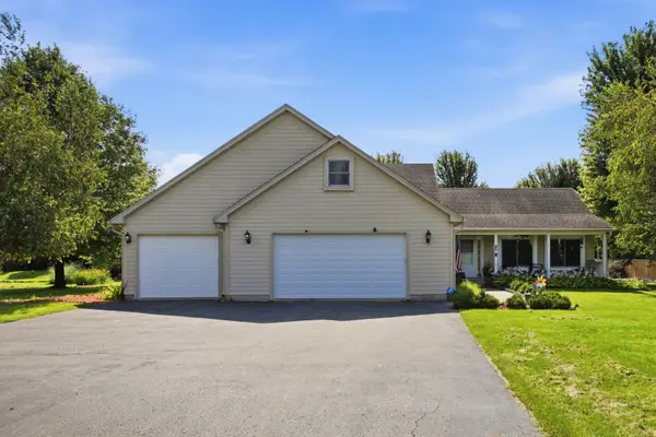 22902 Graf Road, Harvard, IL 60033