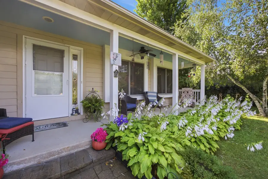 22902 Graf Road, Harvard, IL 60033 - #2