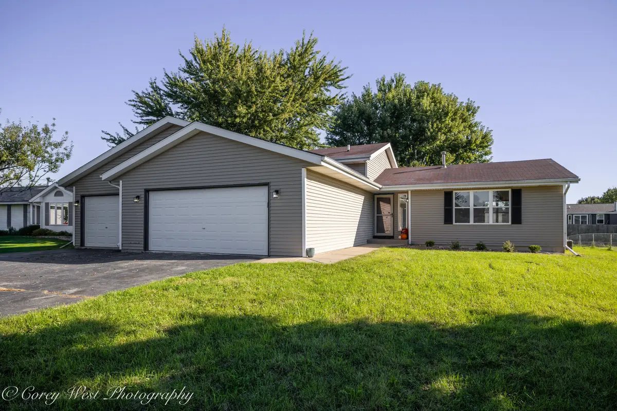 409 Hickory Drive, Davis Junction, IL 61020 - #1