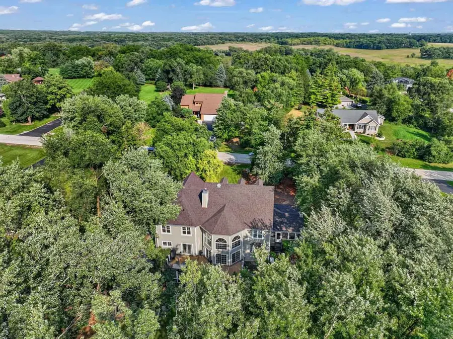 110 Rolling Knolls Avenue, Elgin, IL 60120 - #3