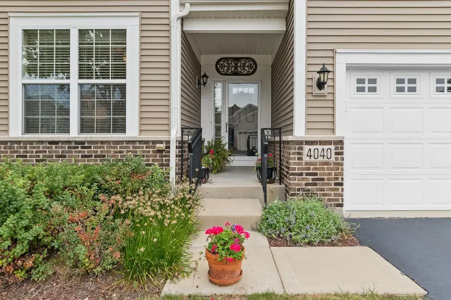 4040 Chesapeake Lane, Naperville, IL 60564 - #2