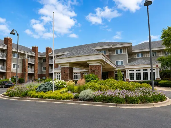 801 N Mclean Boulevard #110, Elgin, IL 60123