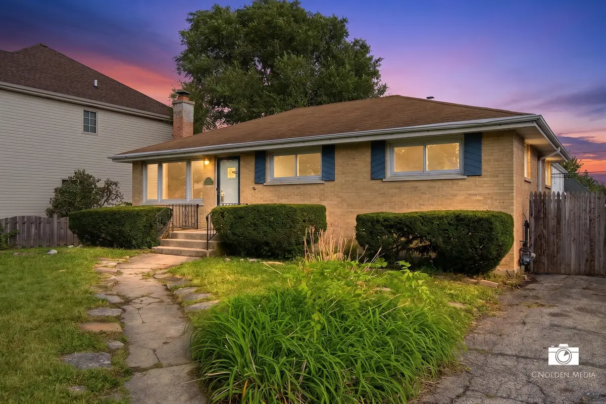 599 N Willow Road, Elmhurst, IL 60126 - #1