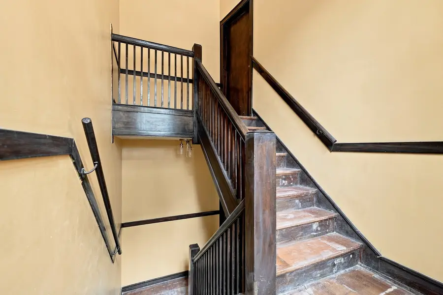 8718 S Kingston Avenue, Chicago, IL 60617 - #2