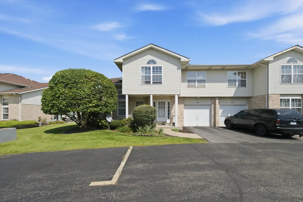 7420 Maple Drive, Justice, IL 60458 - #1