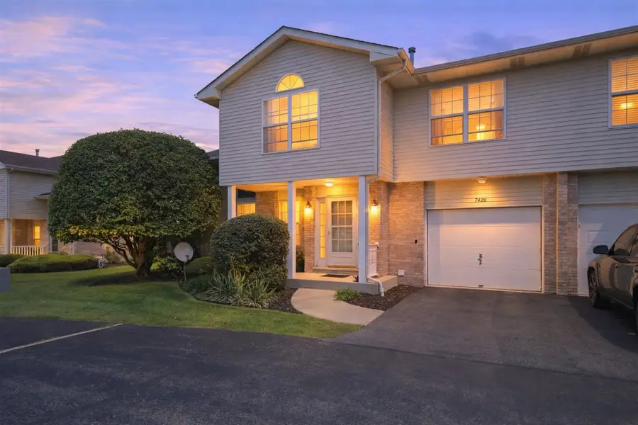 7420 Maple Drive, Justice, IL 60458 - #2