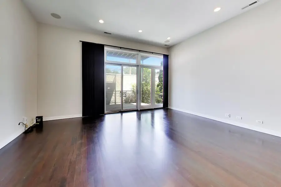 3045 N Clybourn Avenue #2, Chicago, IL 60618 - #3