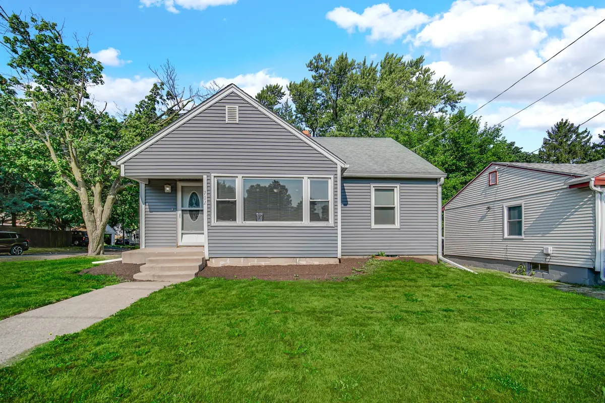 702 N Independence Avenue, Rockford, IL 61101 - #1