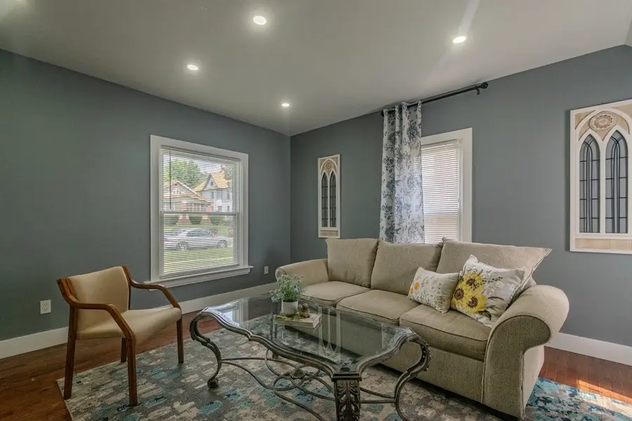 1635 5th Avenue, Rockford, IL 61104 - #3