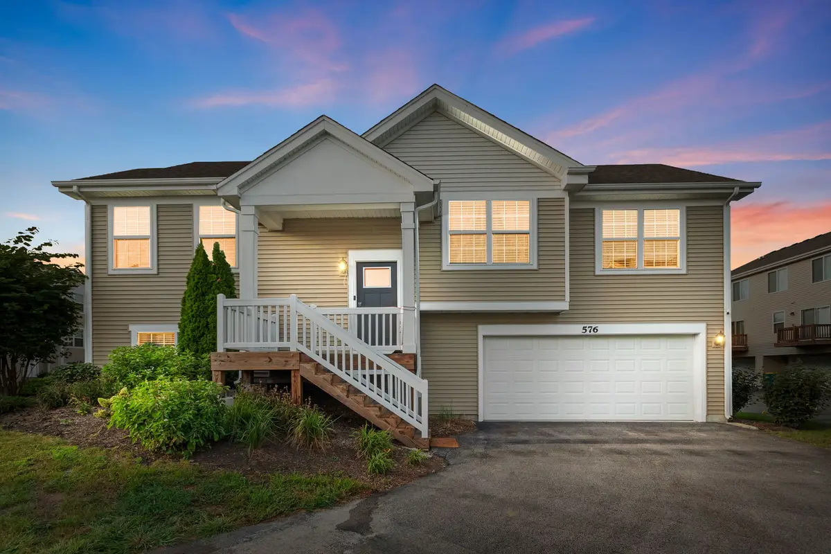 576 Spring Leaf Drive, Joliet, IL 60431 - #1