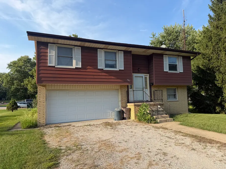 287 W Clay Street, El Paso, IL 61738 - #2