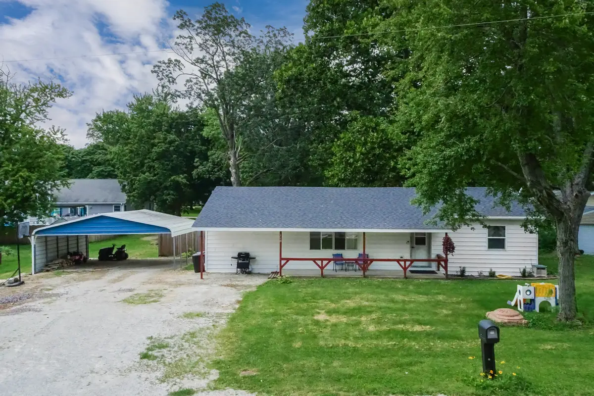 110 S. Grant Street, Saybrook, IL 61770 - #1