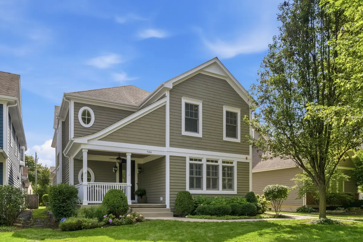 709 E Sunnyside Avenue, Libertyville, IL 60048 - #1
