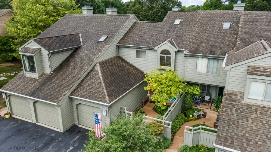 900 Shoreline Road, Lake Barrington, IL 60010 - #3