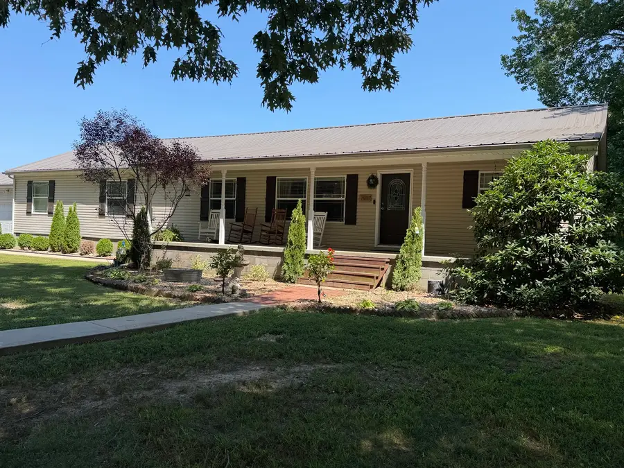 706 Airport Road, Metropolis, IL 62960 - #2