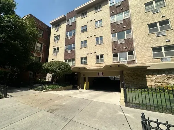 420 W Aldine Avenue #228, Chicago, IL 60657
