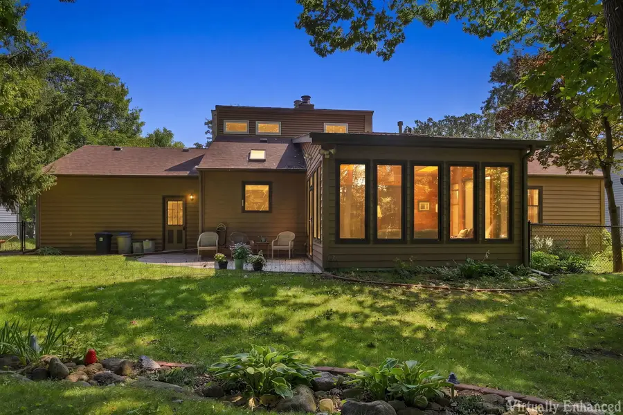 564 Wilson Avenue, Park City, IL 60085 - #2