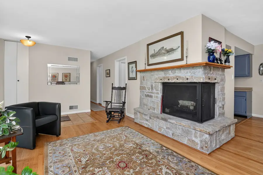 4218 Seeley Avenue, Downers Grove, IL 60515 - #3