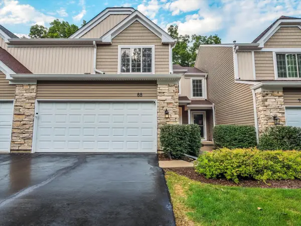68 Cambridge Avenue, Streamwood, IL 60107
