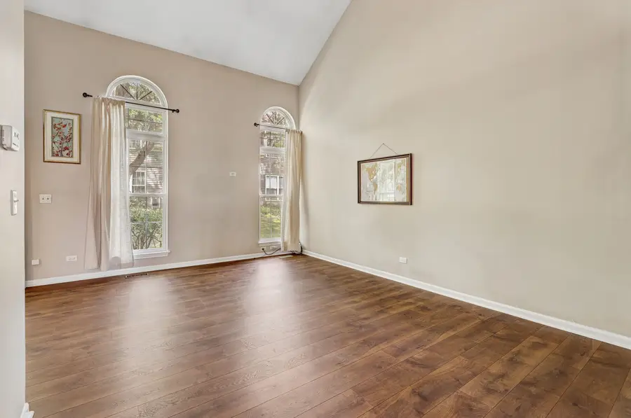 938 Little Falls Court, Elk Grove Village, IL 60007 - #3