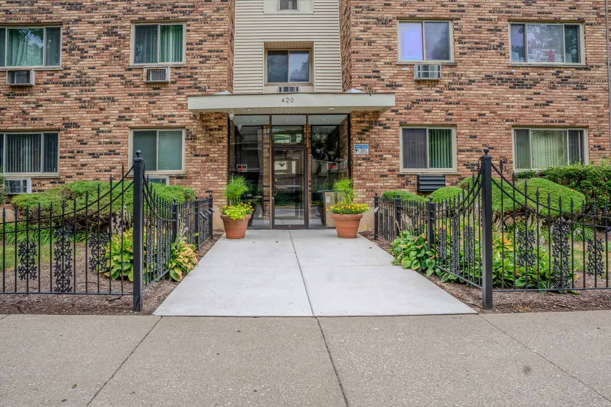 420 S Home Avenue #109N, Oak Park, IL 60302 - #1