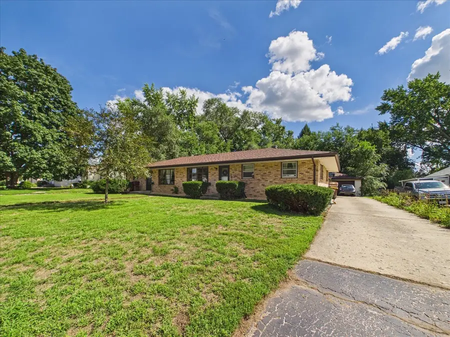 409 Glendale Road, Loves Park, IL 61111 - #2