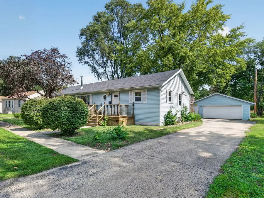 637 S Outer Drive, Wilmington, IL 60481 - #2