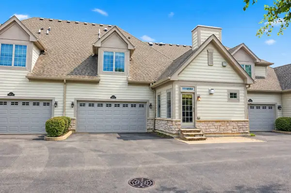 240 Regency Court #C, Wauconda, IL 60084