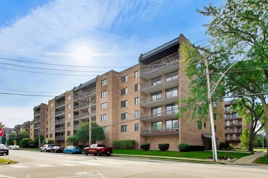 901 Center Street #403, Des Plaines, IL 60016 - #2