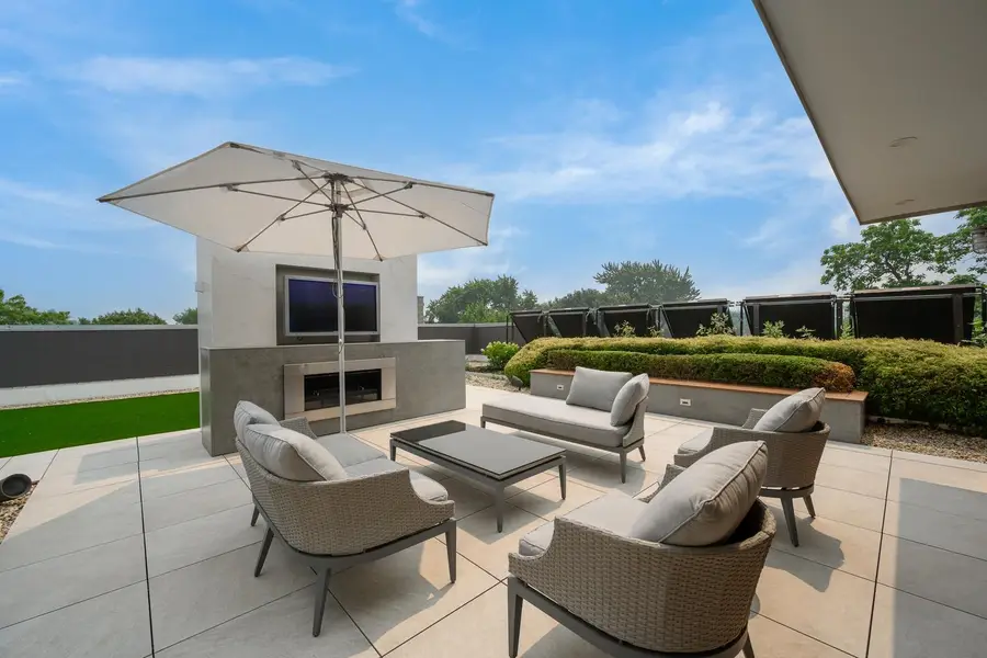 2041 W Roscoe Street #PH, Chicago, IL 60618 - #2