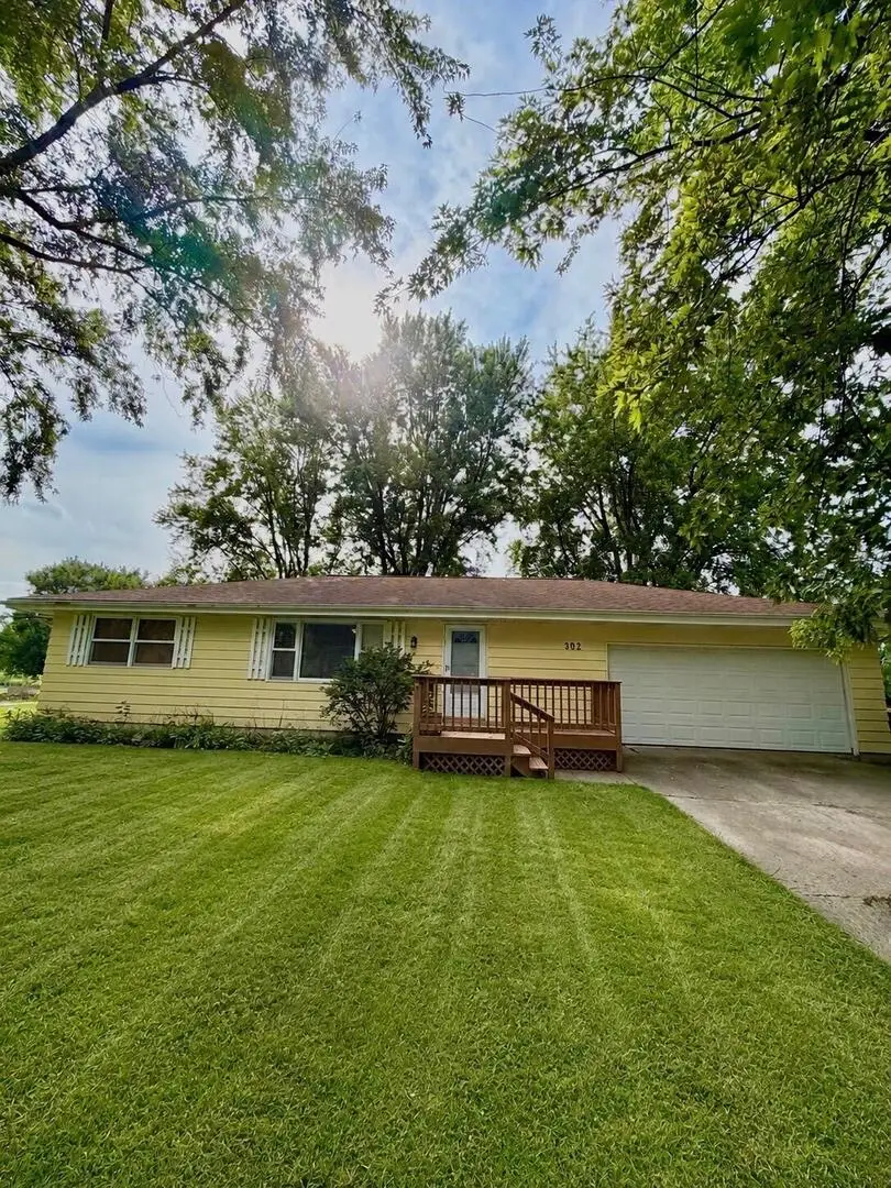302 S 6th Street, Kirkland, IL 60146 - #1