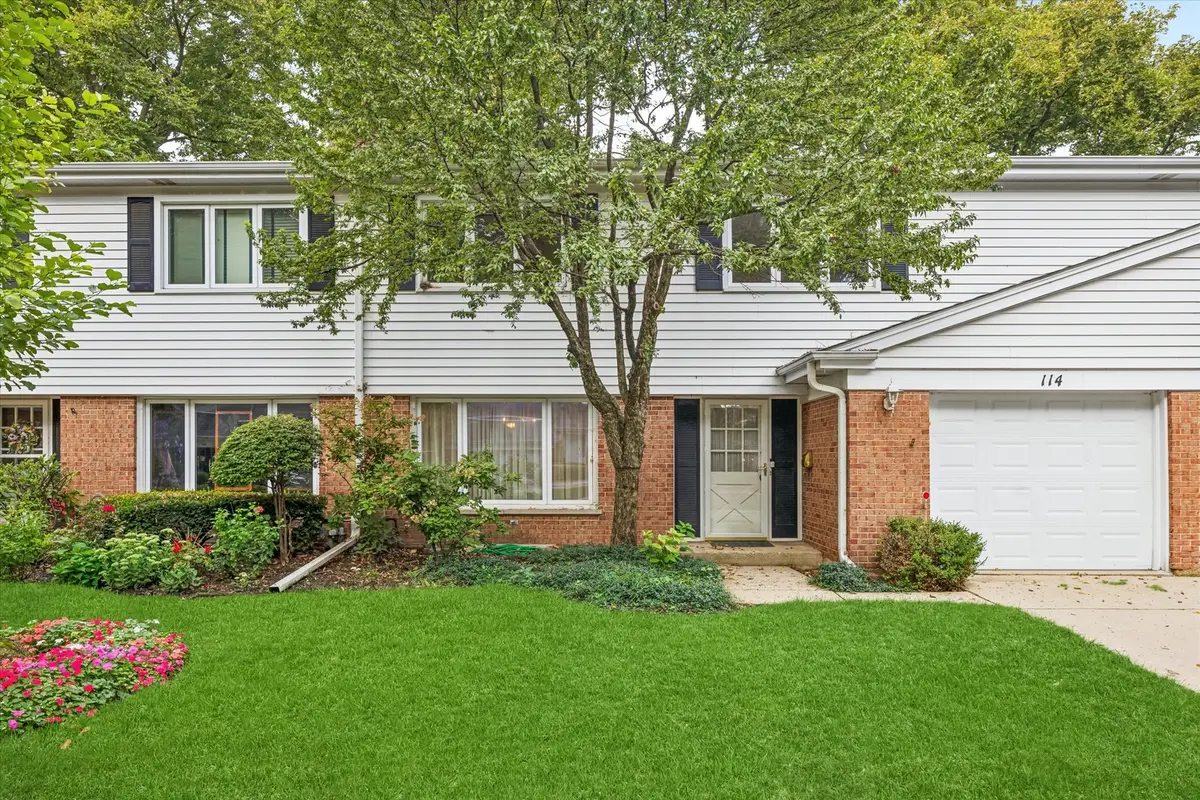 114 N Peartree Lane, Arlington Heights, IL 60004 - #1