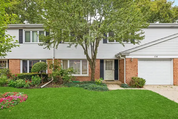 114 N Peartree Lane, Arlington Heights, IL 60004