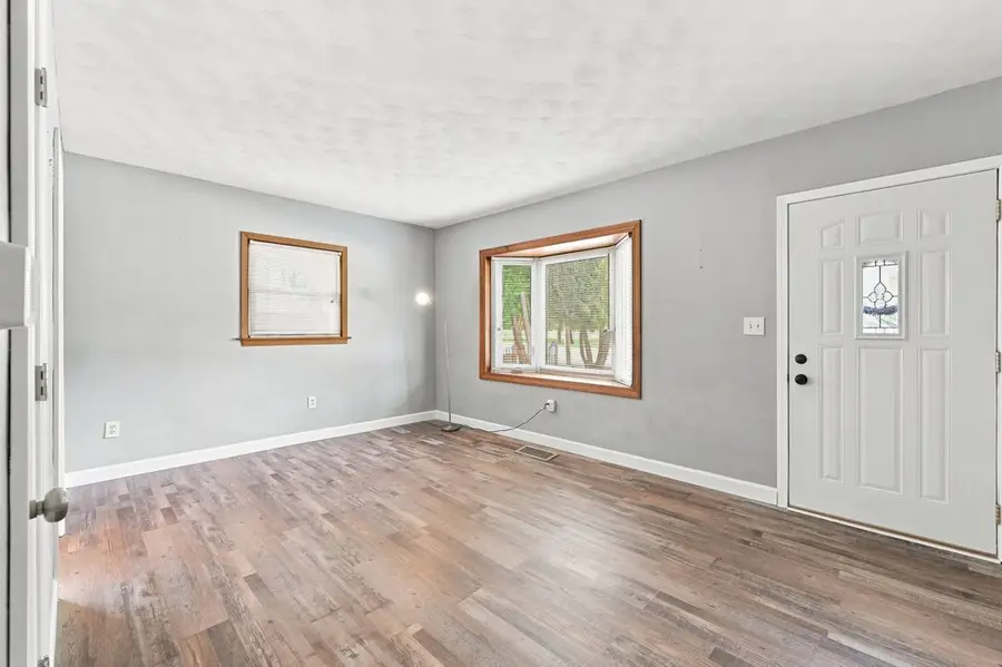 347 W 32nd Street, Davenport, IA 52803 - #3