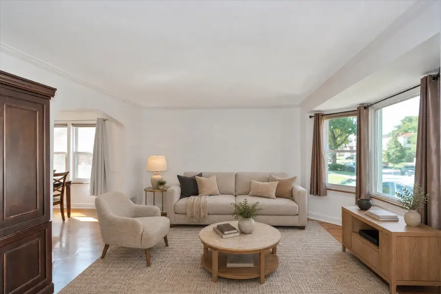 9521 S Sawyer Avenue, Evergreen Park, IL 60805 - #3