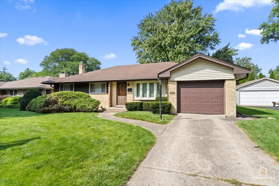 1420 N Hickory Avenue, Arlington Heights, IL 60004 - #2