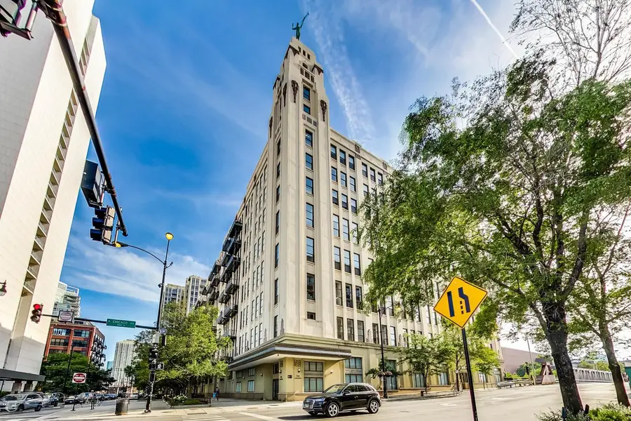 758 N Larrabee Street #630, Chicago, IL 60654 - #2