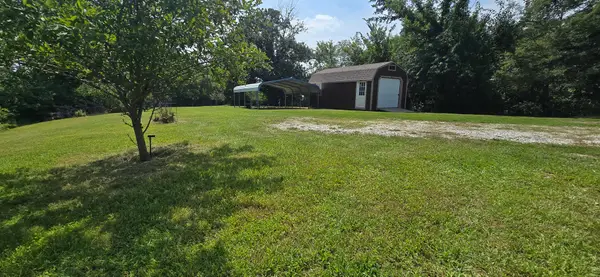 2685 Illinois Hwy 9, Blandinsville, IL 61420