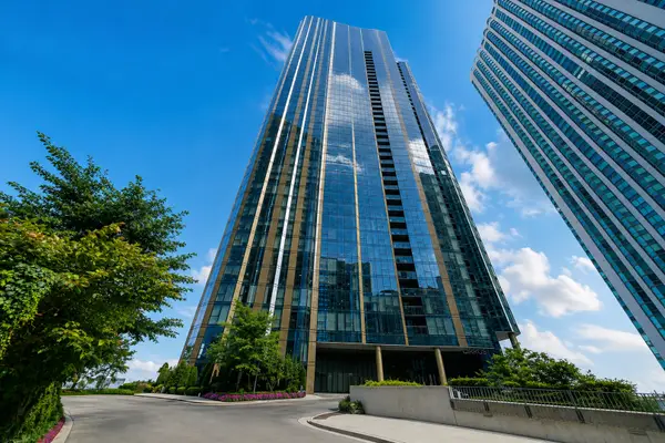 211 N Harbor Drive #3605, Chicago, IL 60601